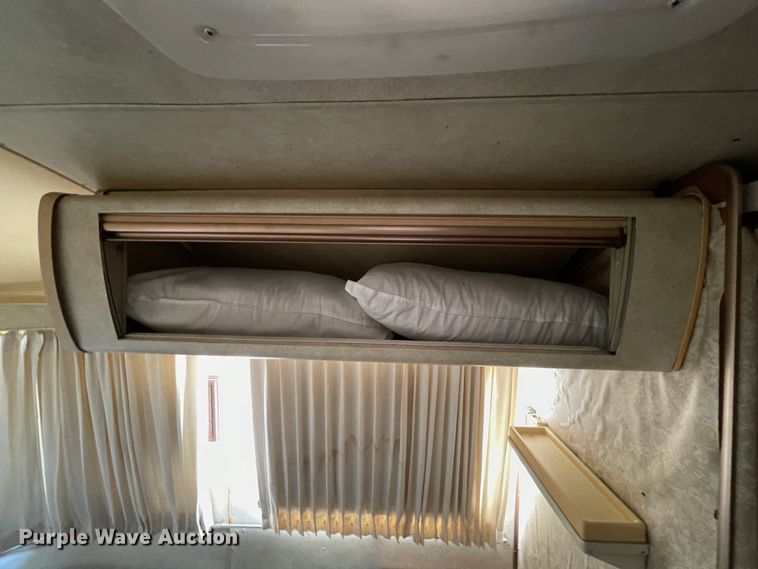 image for item KK9546 1978 Airstream Sovereign  camper