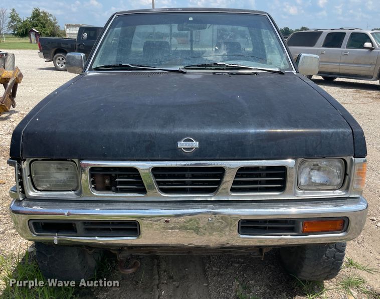 image for item KK9565 1997 Nissan  pickup truck