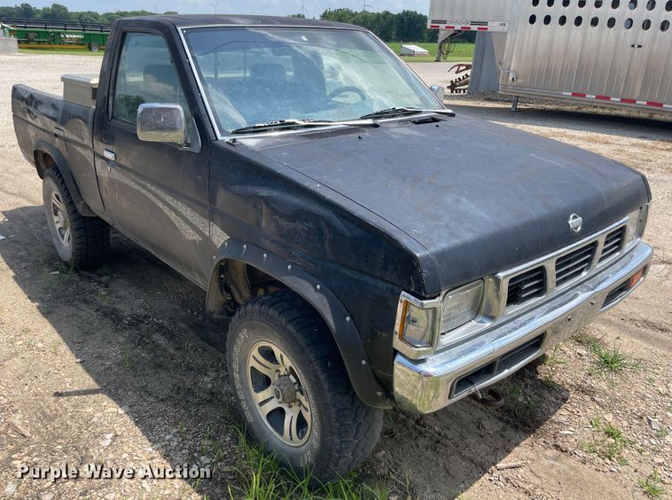 image for item KK9565 1997 Nissan  pickup truck
