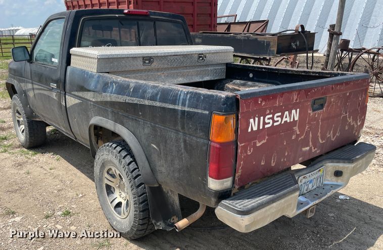 image for item KK9565 1997 Nissan  pickup truck