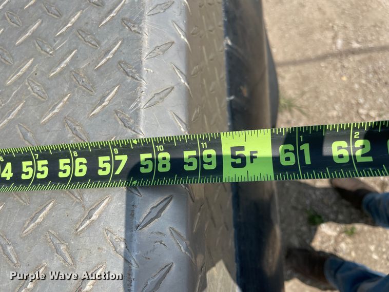 image for item KK9565 1997 Nissan  pickup truck