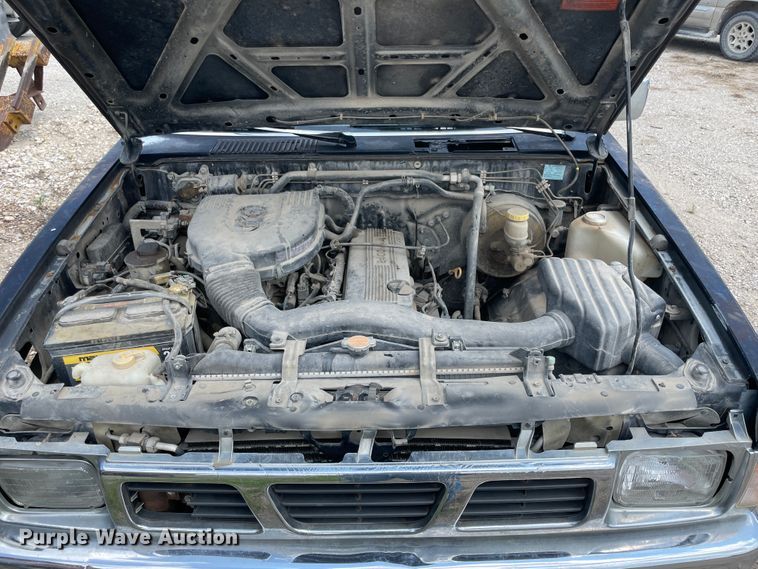 image for item KK9565 1997 Nissan  pickup truck