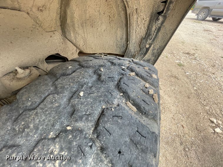 image for item KK9565 1997 Nissan  pickup truck