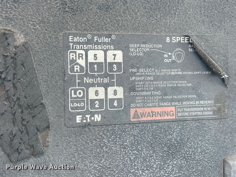 image for item KK9619 1999 Mack RD6  roll-off container truck