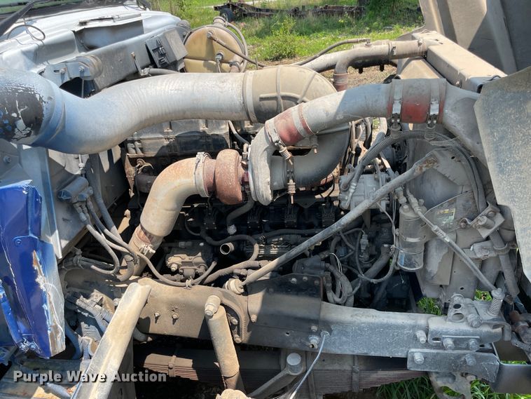 image for item KK9619 1999 Mack RD6  roll-off container truck