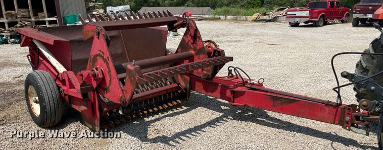 image for item KK9628 1985 Leon  rock picker