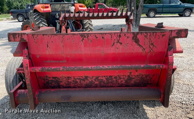 image for item KK9628 1985 Leon  rock picker