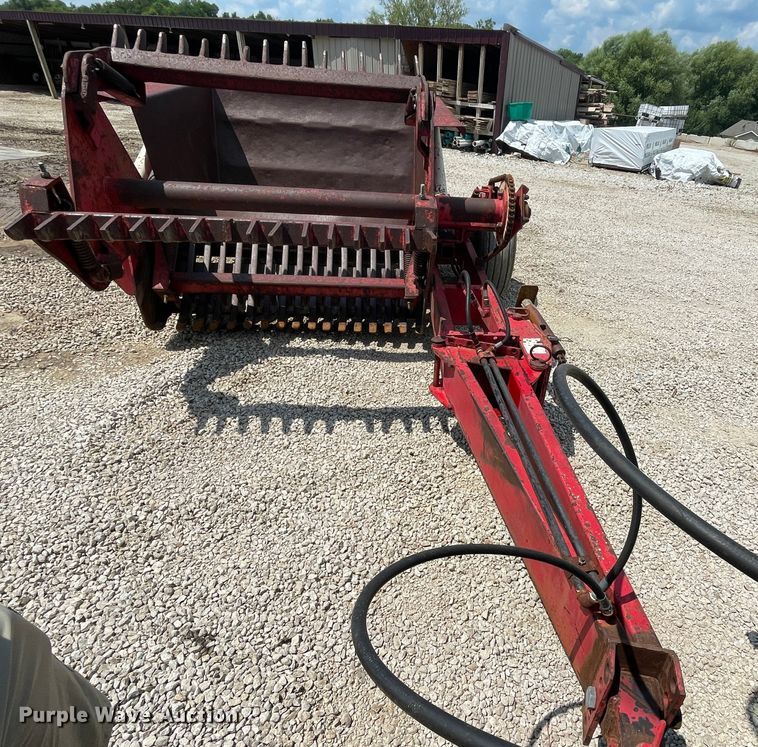 image for item KK9628 1985 Leon  rock picker