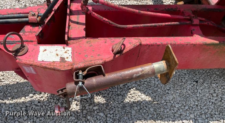 image for item KK9628 1985 Leon  rock picker