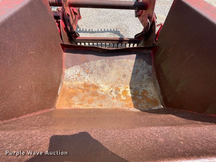 image for item KK9628 1985 Leon  rock picker