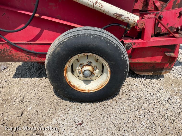 image for item KK9628 1985 Leon  rock picker