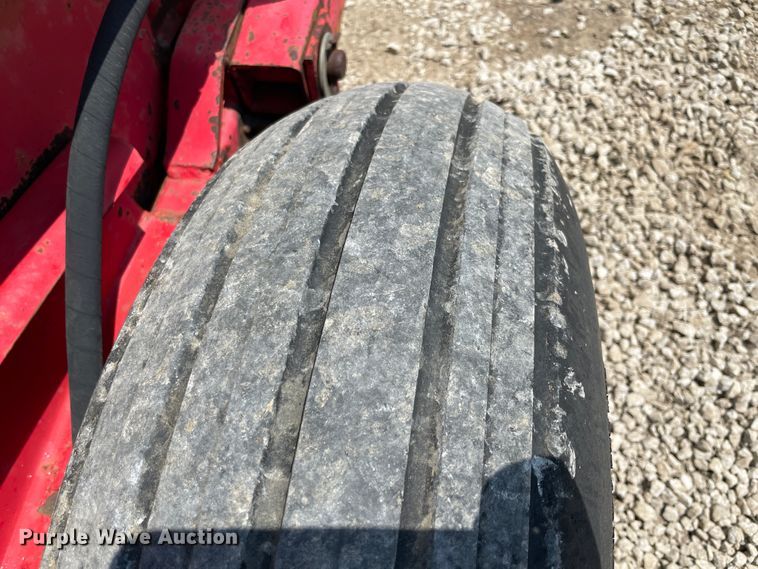 image for item KK9628 1985 Leon  rock picker