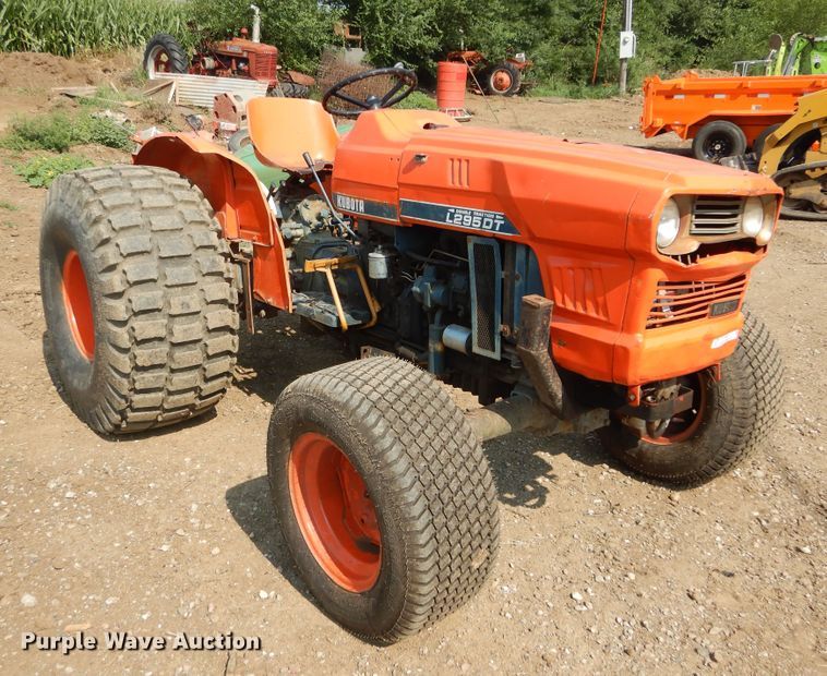 image for item KV9227 Kubota L295DT  MFWD tractor