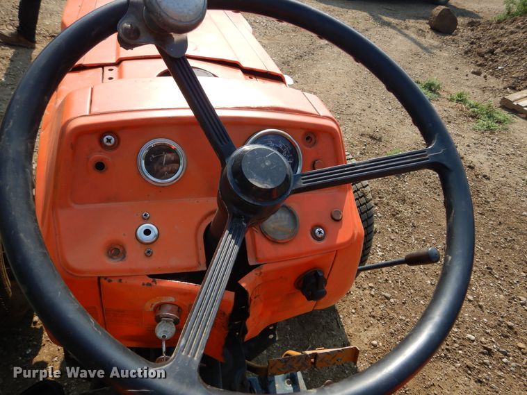 image for item KV9227 Kubota L295DT  MFWD tractor