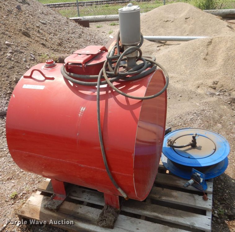 image for item KV9236 (2) tanks