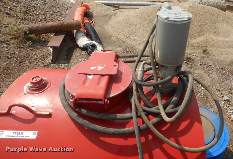 image for item KV9236 (2) tanks