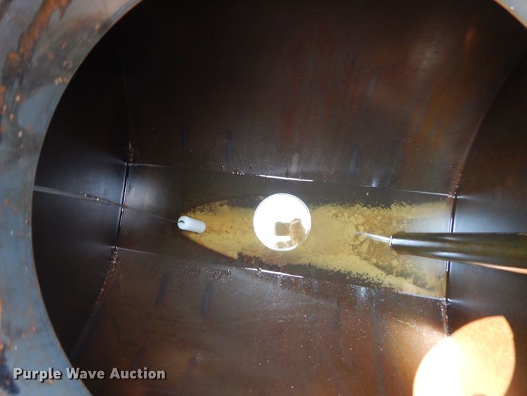 image for item KV9236 (2) tanks