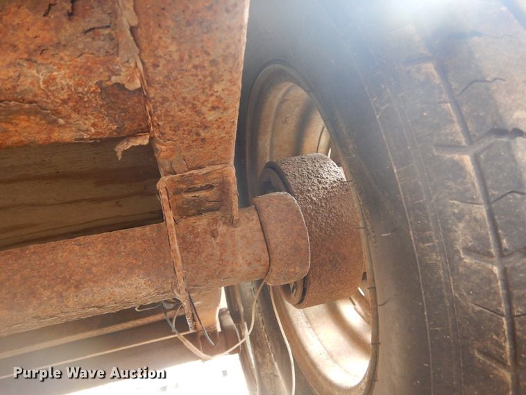 image for item KV9239 2001 Beckha-R  enclosed cargo trailer