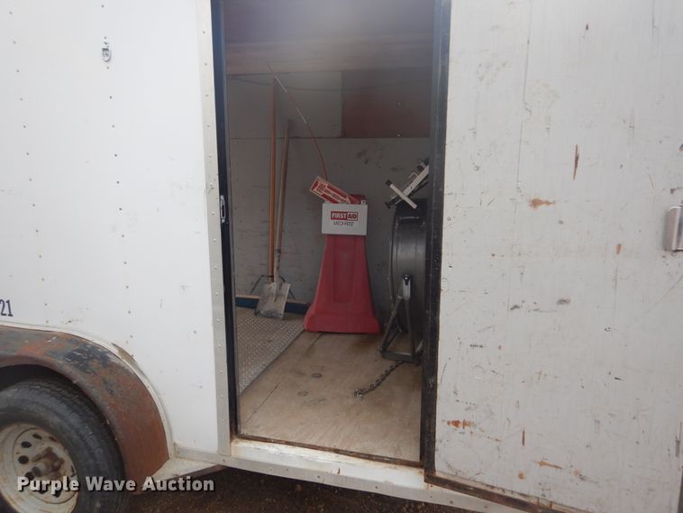 image for item KV9239 2001 Beckha-R  enclosed cargo trailer