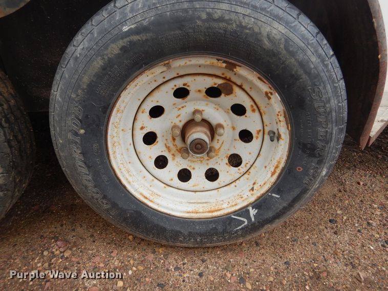 image for item KV9239 2001 Beckha-R  enclosed cargo trailer