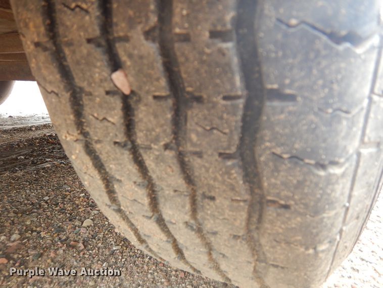 image for item KV9239 2001 Beckha-R  enclosed cargo trailer