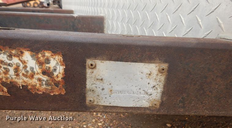 image for item KV9239 2001 Beckha-R  enclosed cargo trailer