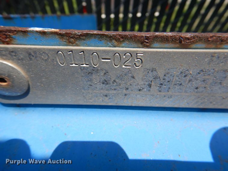 image for item KW9892 Daniels  121"W skid steer box blade