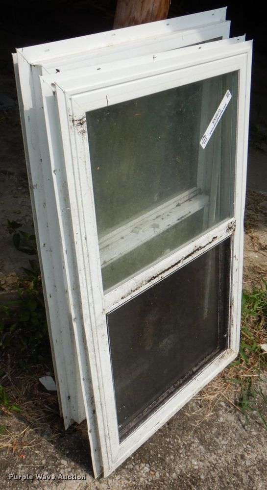 image for item KX9673 (2) windows