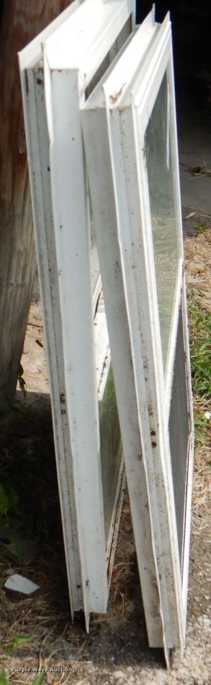 image for item KX9673 (2) windows