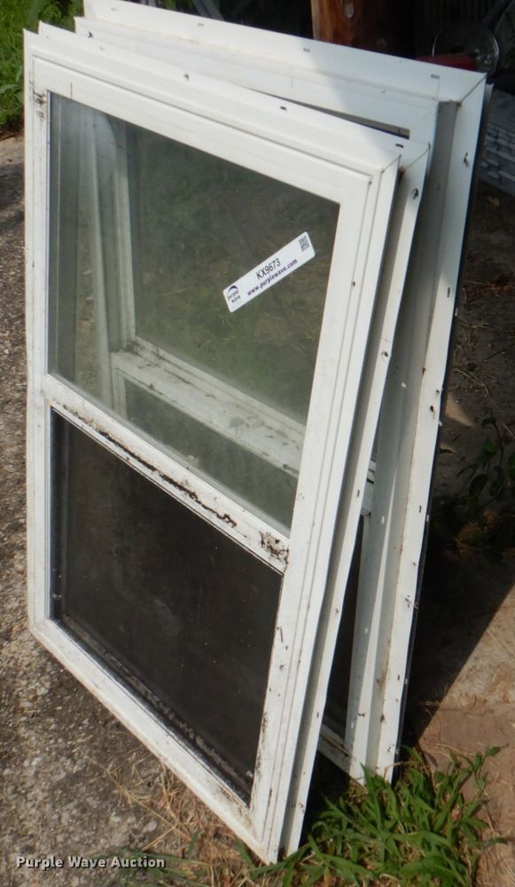 image for item KX9673 (2) windows