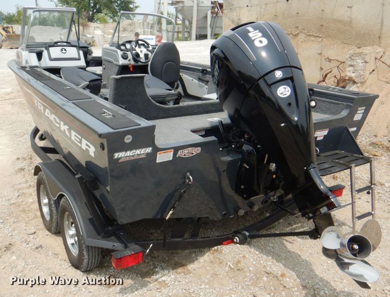 image for item KX9675 2019 Tracker Targa V18  boat