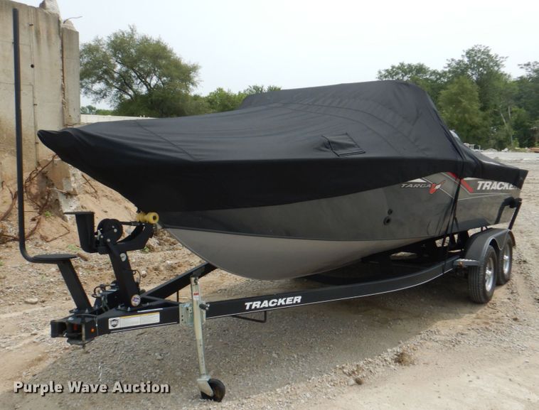 image for item KX9675 2019 Tracker Targa V18  boat