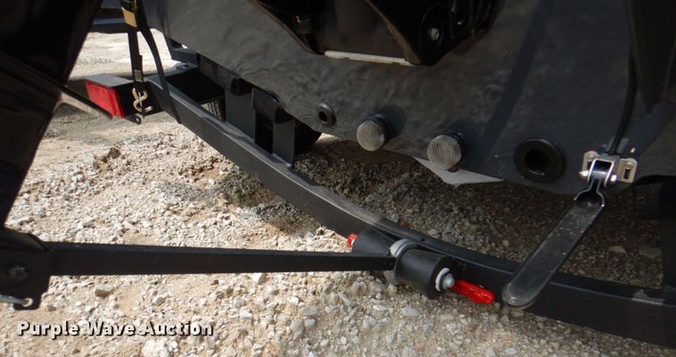 image for item KX9675 2019 Tracker Targa V18  boat