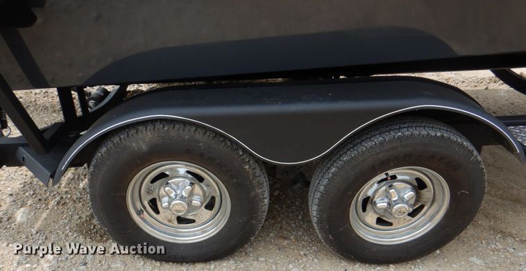 image for item KX9675 2019 Tracker Targa V18  boat