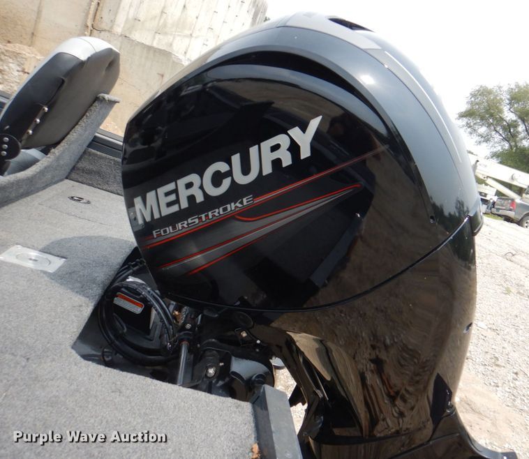 image for item KX9675 2019 Tracker Targa V18  boat