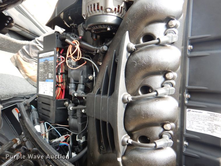 image for item KX9675 2019 Tracker Targa V18  boat