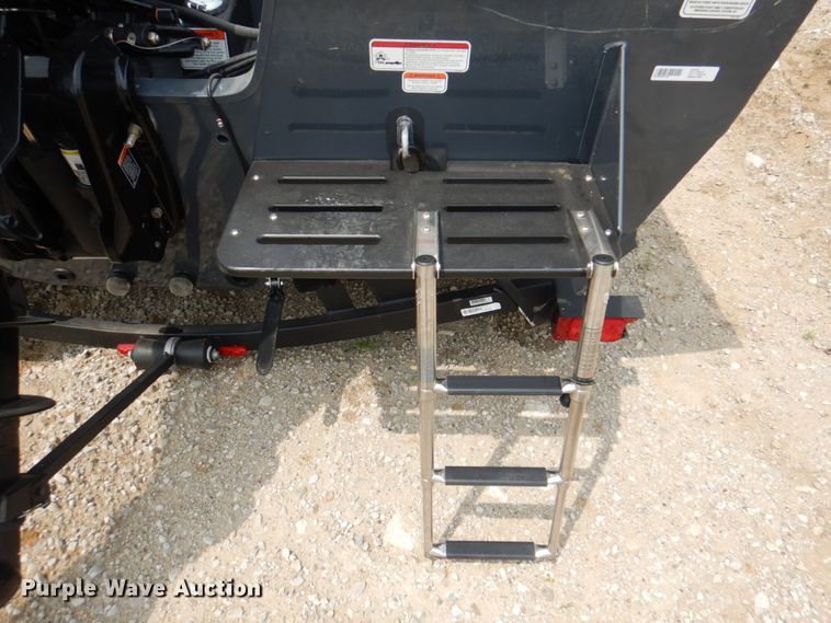 image for item KX9675 2019 Tracker Targa V18  boat