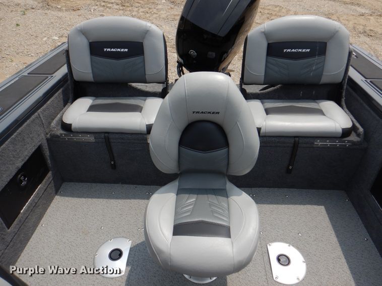 image for item KX9675 2019 Tracker Targa V18  boat