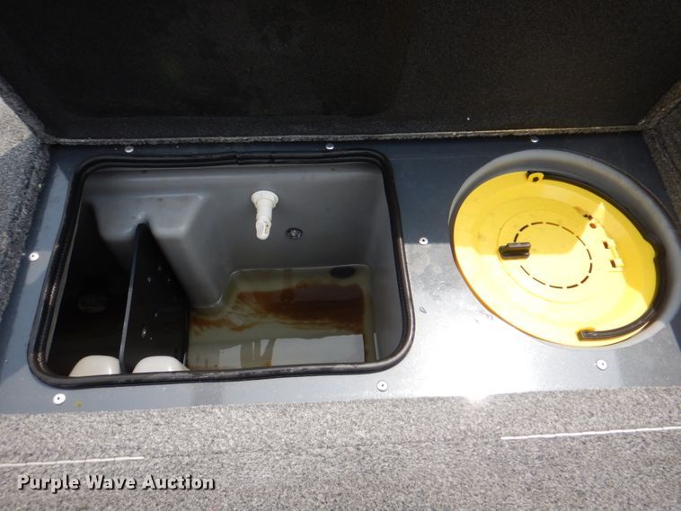 image for item KX9675 2019 Tracker Targa V18  boat