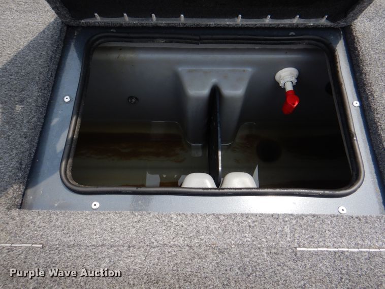 image for item KX9675 2019 Tracker Targa V18  boat