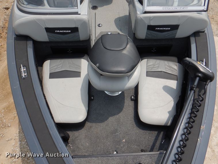 image for item KX9675 2019 Tracker Targa V18  boat