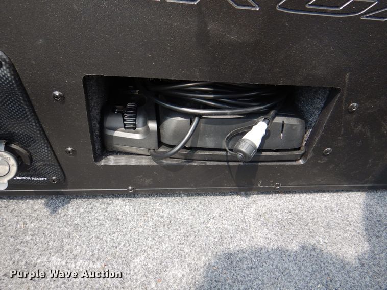 image for item KX9675 2019 Tracker Targa V18  boat