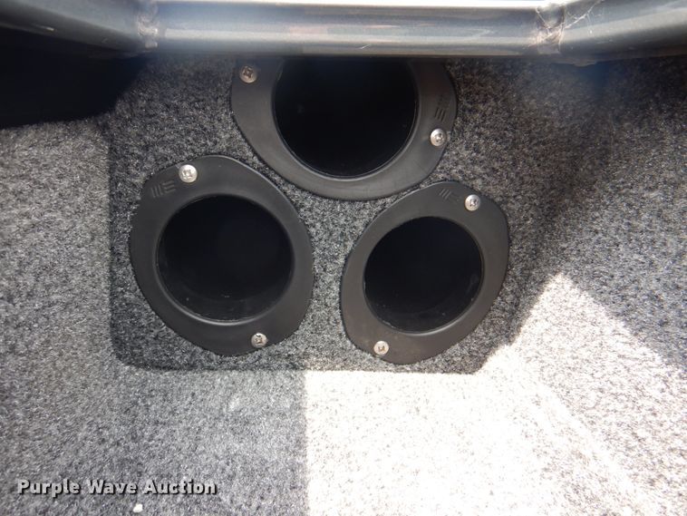 image for item KX9675 2019 Tracker Targa V18  boat