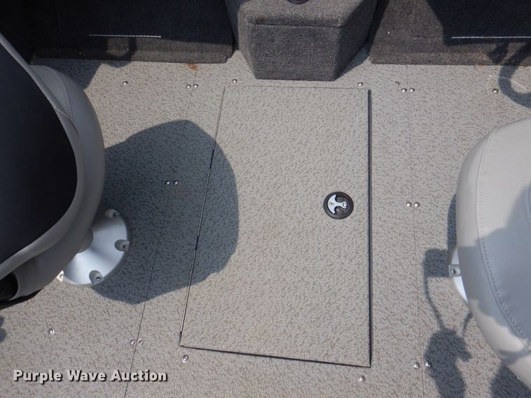 image for item KX9675 2019 Tracker Targa V18  boat