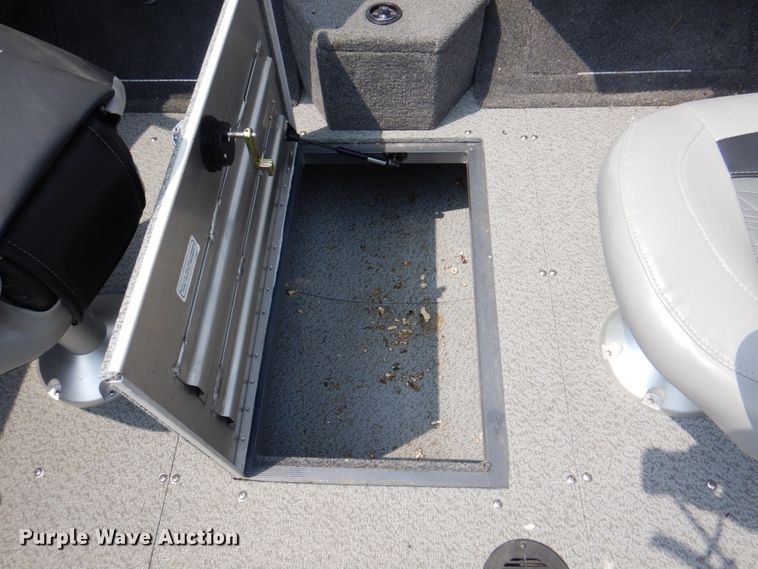 image for item KX9675 2019 Tracker Targa V18  boat