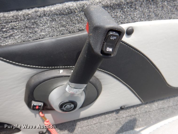 image for item KX9675 2019 Tracker Targa V18  boat