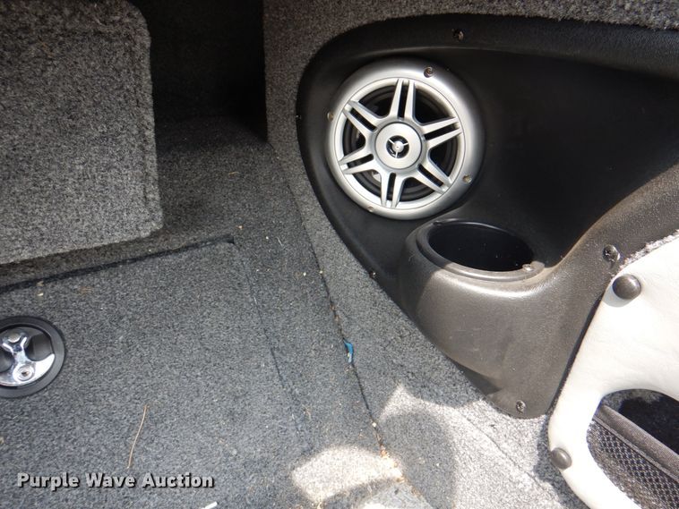 image for item KX9675 2019 Tracker Targa V18  boat