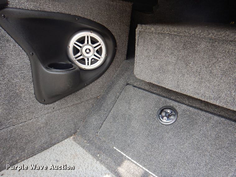 image for item KX9675 2019 Tracker Targa V18  boat