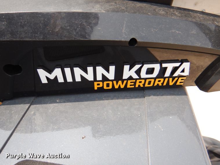 image for item KX9675 2019 Tracker Targa V18  boat