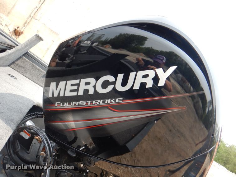 image for item KX9675 2019 Tracker Targa V18  boat